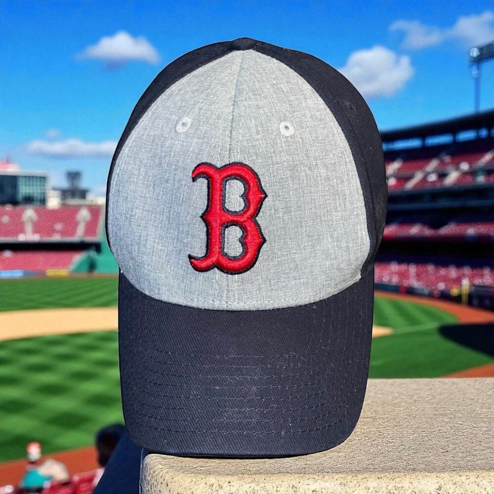 Boston Red Sox Baseball Cap Fan Favorite Adjustable MLB Fenway Navy Blue Hat